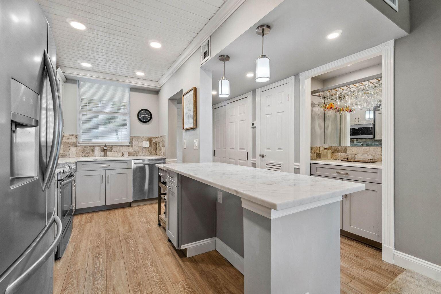 100 PARADISE HARBOUR Boulevard 208, North Palm Beach, FL 33408 photo 1