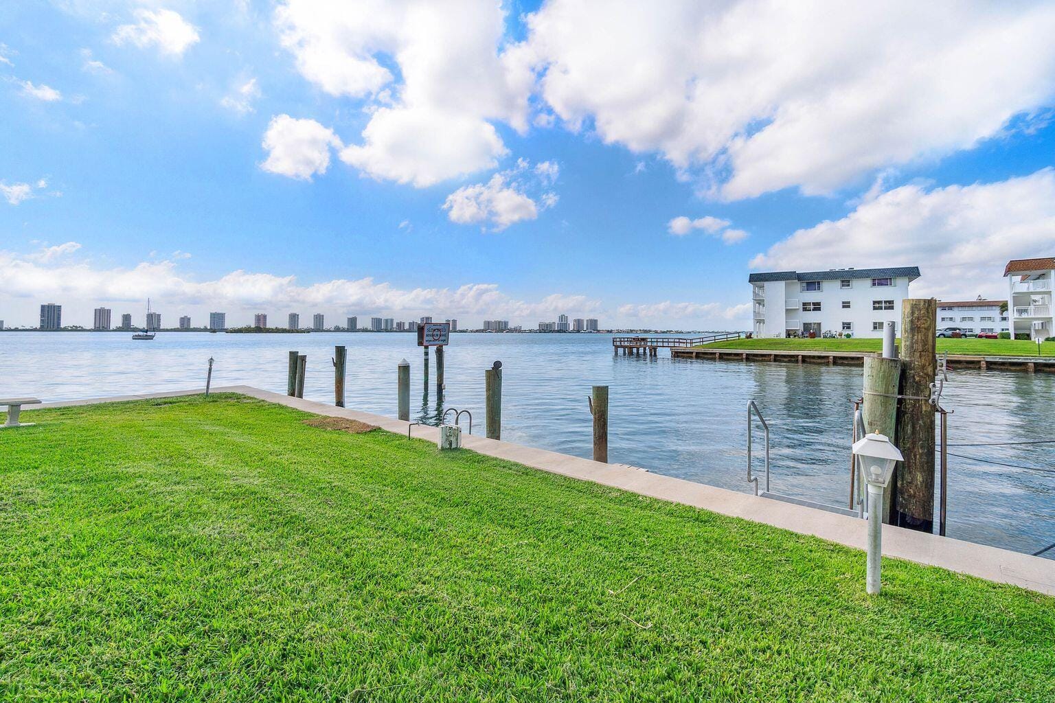 100 PARADISE HARBOUR Boulevard 208, North Palm Beach, FL 33408 photo 20