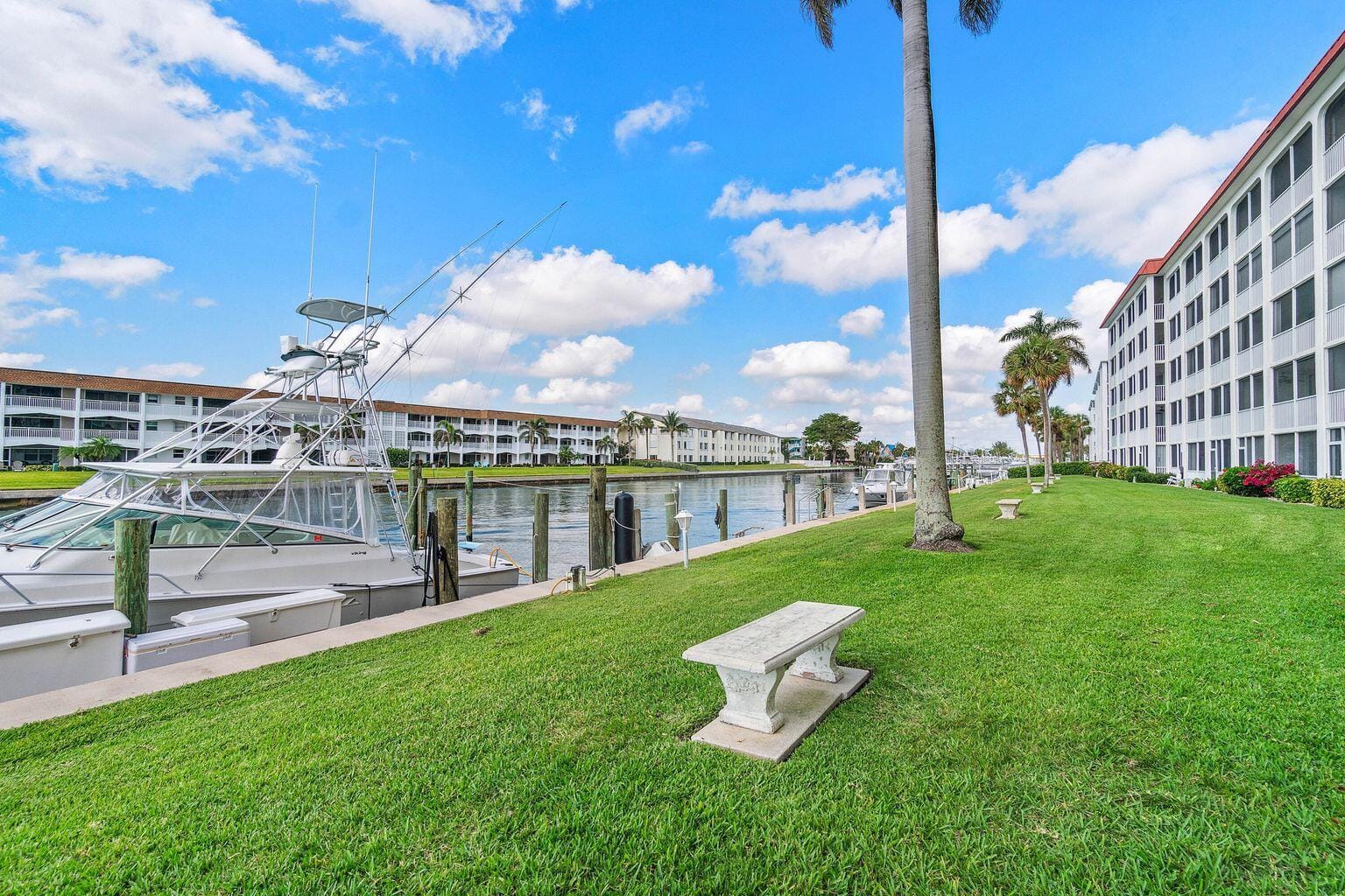 100 PARADISE HARBOUR Boulevard 208, North Palm Beach, FL 33408 photo 22