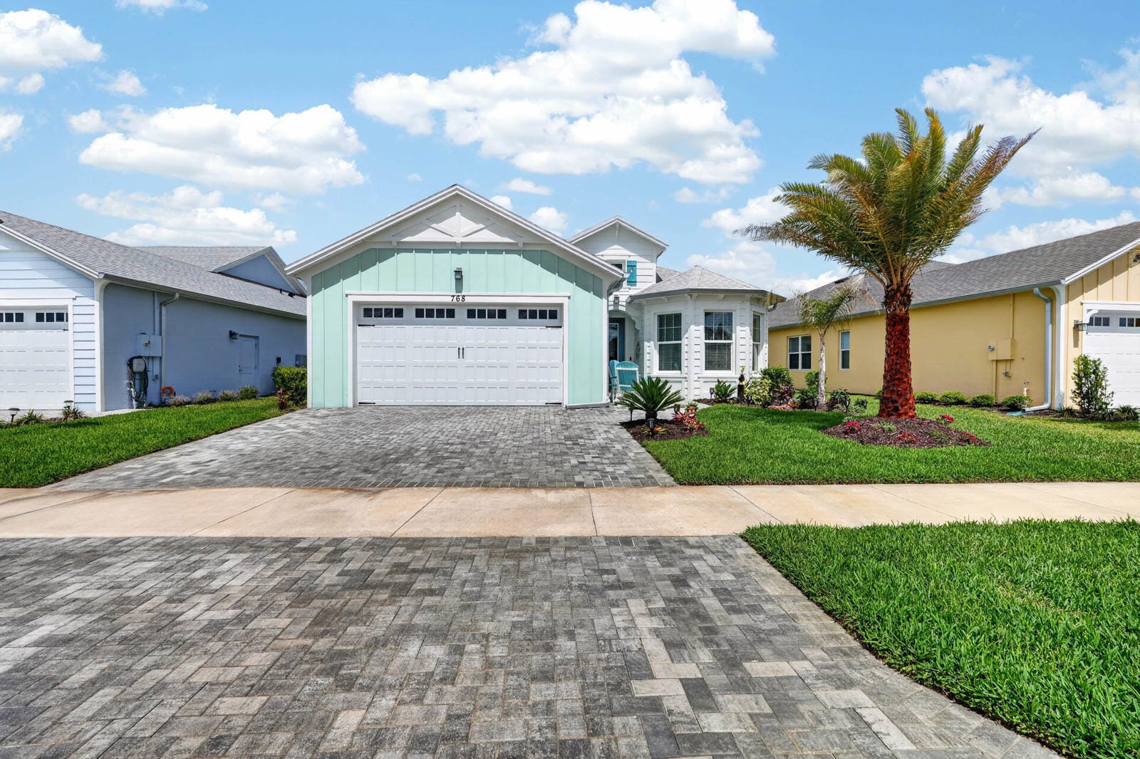 768 MARGARITAVILLE Avenue, Daytona Beach, FL 32124 photo 4