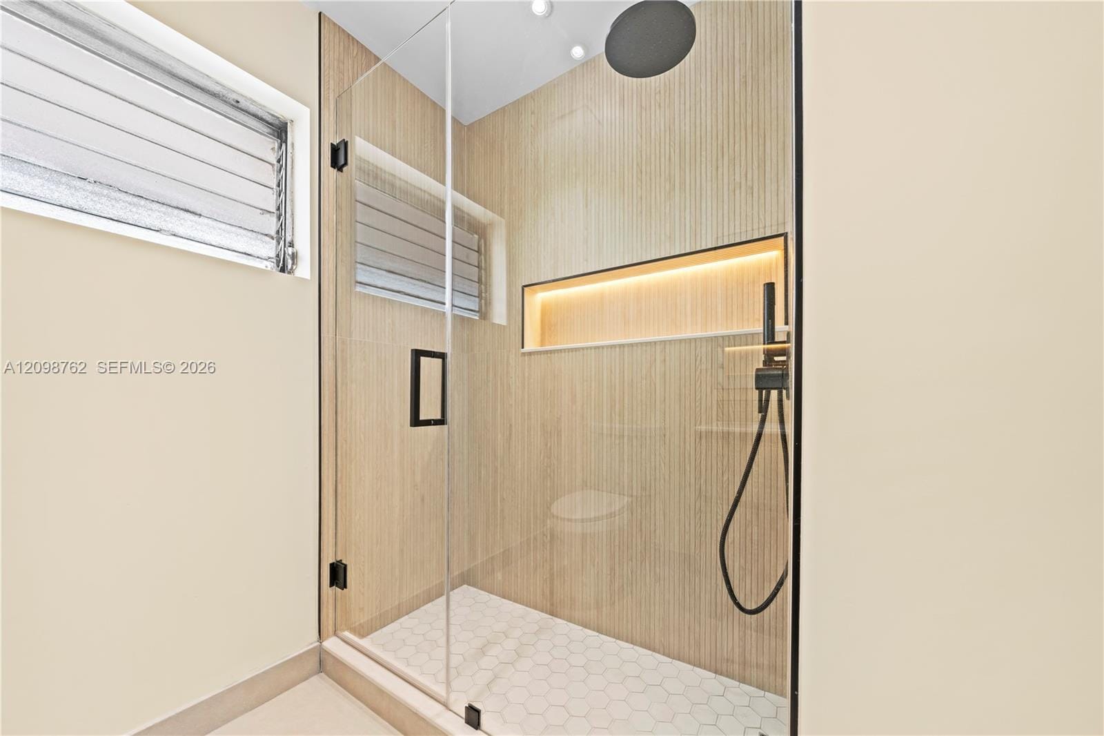 1400 NE 191st Street 305, Miami, FL 33179 photo 15