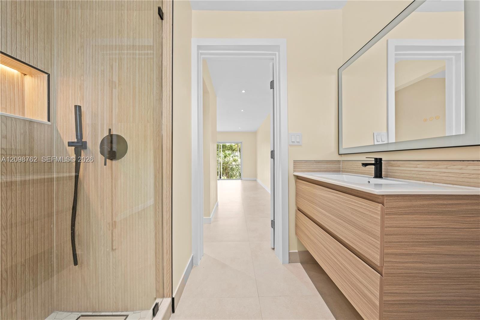 1400 NE 191st Street 305, Miami, FL 33179 photo 16