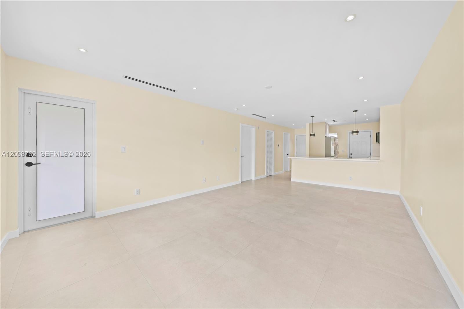 1400 NE 191st Street 305 — photo 7