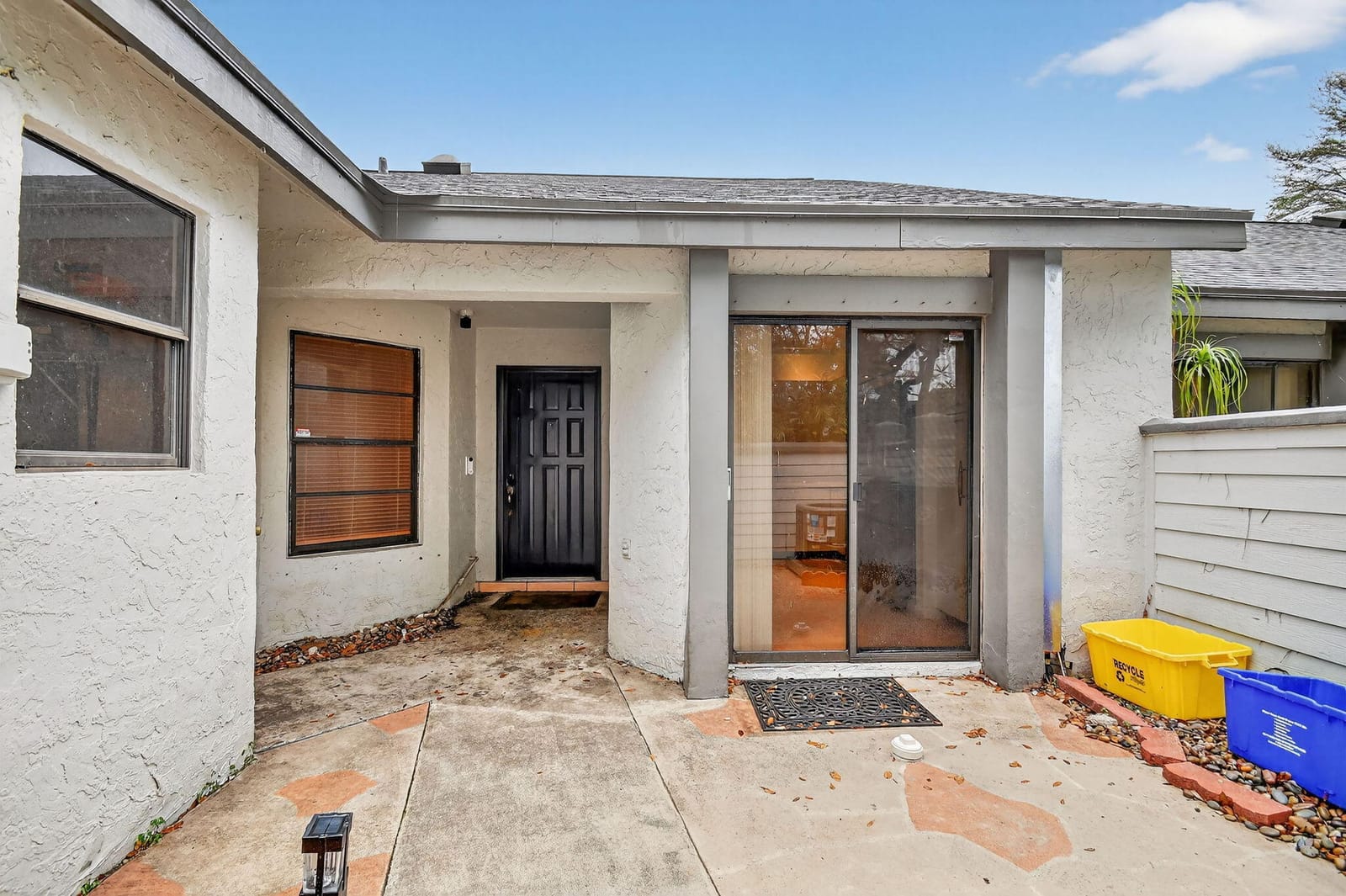 2303 Landings Boulevard — photo 2