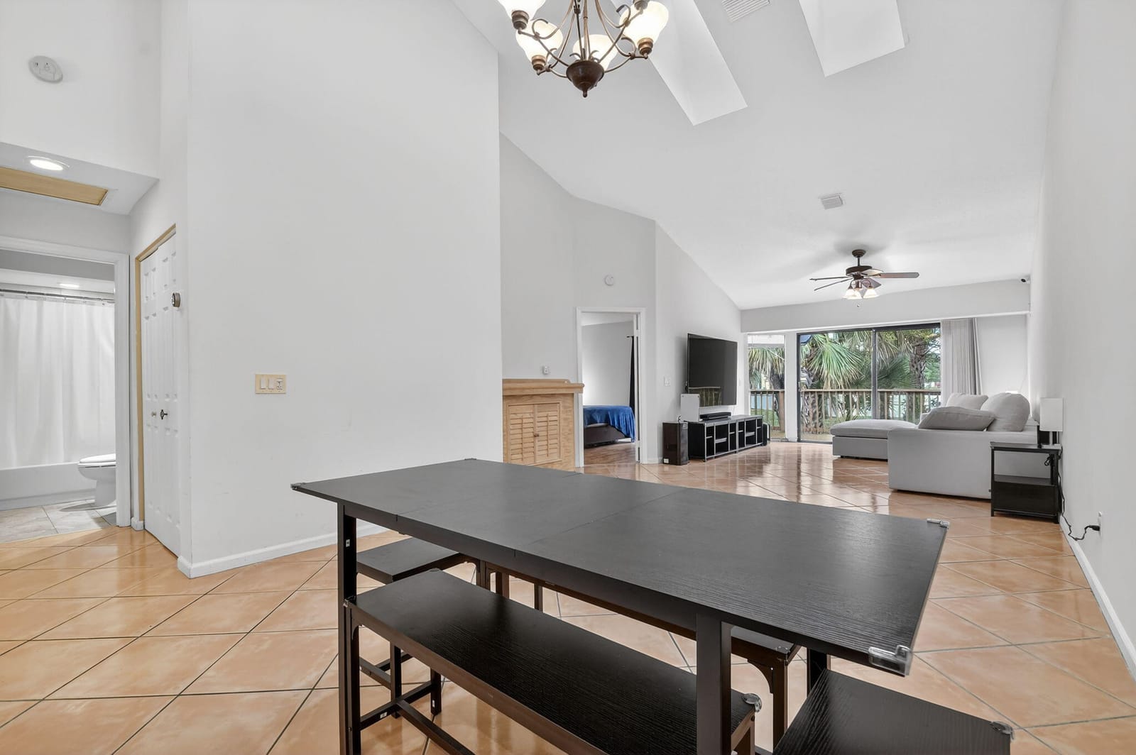 2303 Landings Boulevard — photo 11