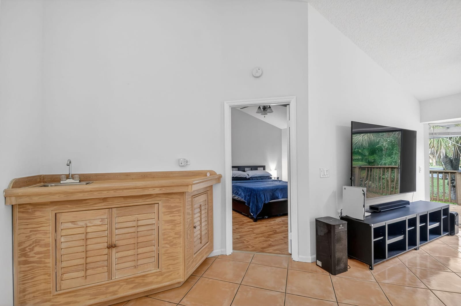 2303 Landings Boulevard — photo 12
