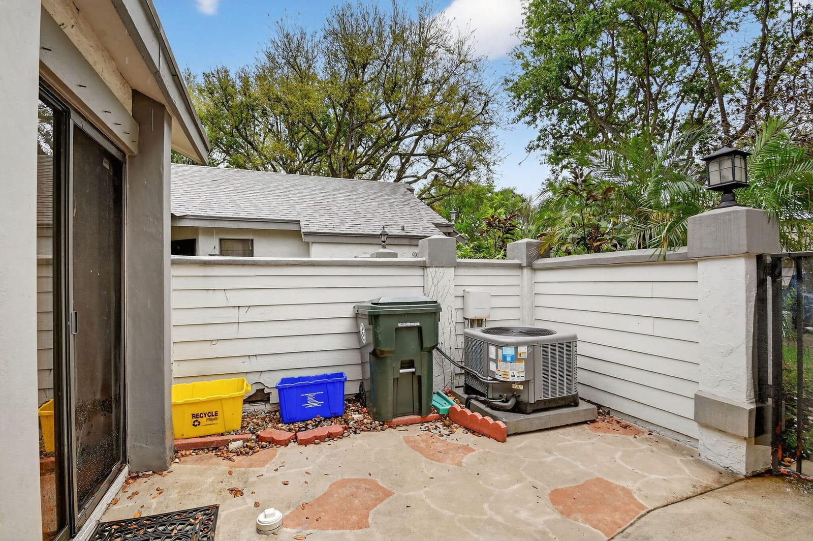 2303 Landings Boulevard — photo 3