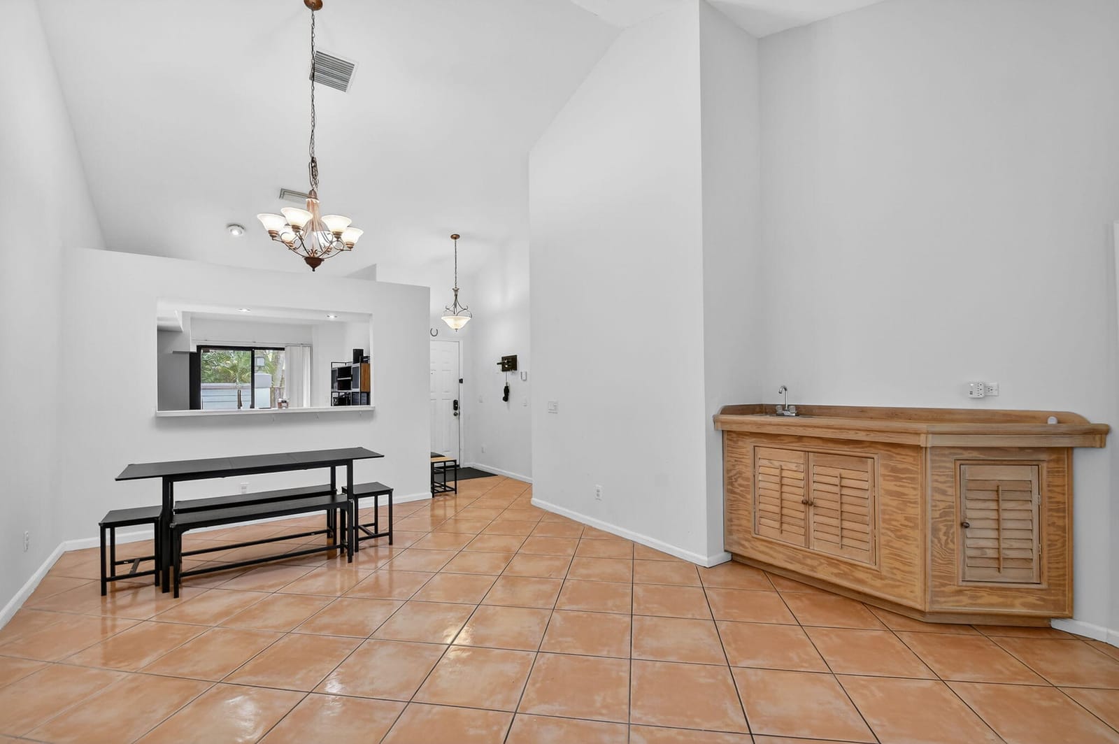 2303 Landings Boulevard — photo 10