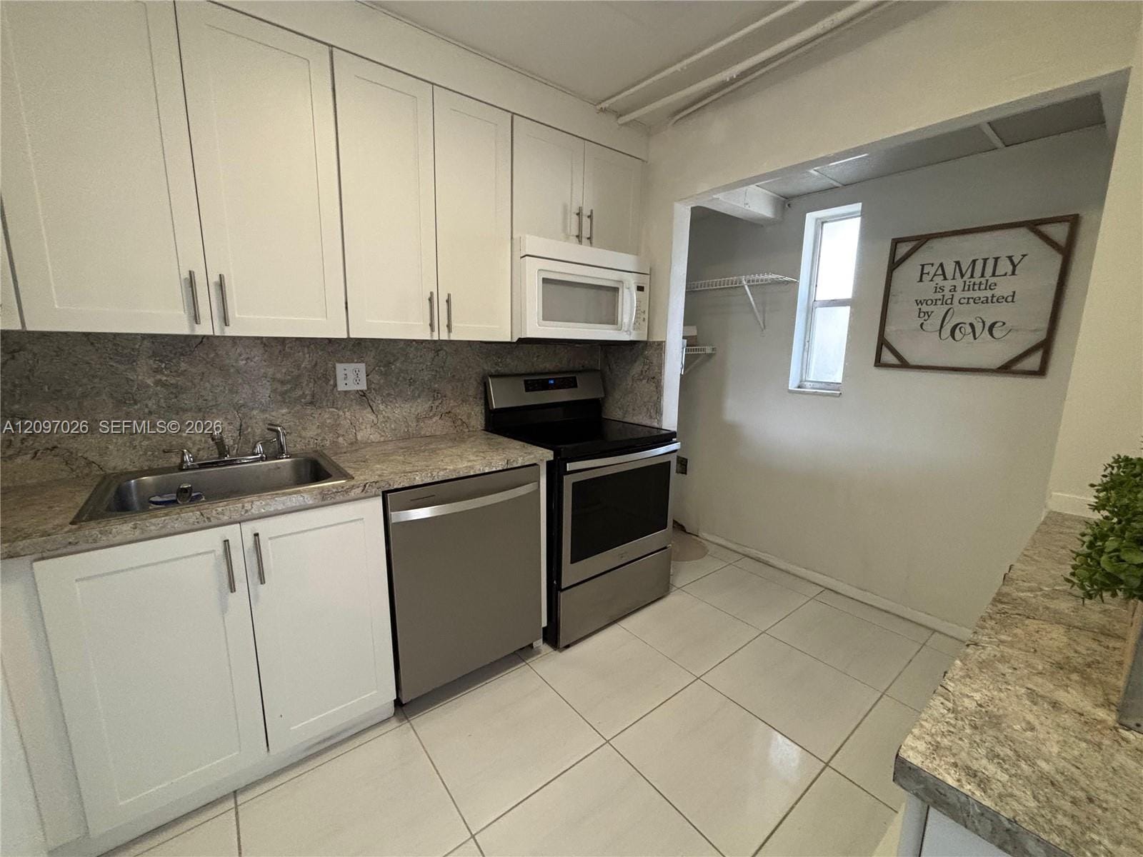 8060 Fairview Drive 101, Tamarac, FL 33321 photo 4