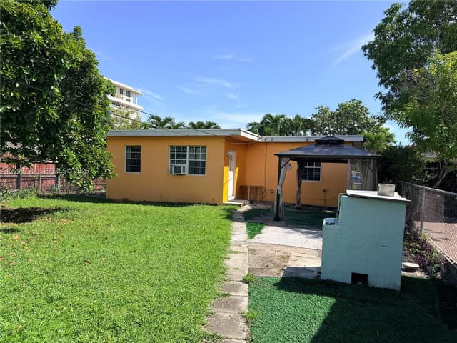 2772 SW 23 Terrace 0, Miami, FL 33145