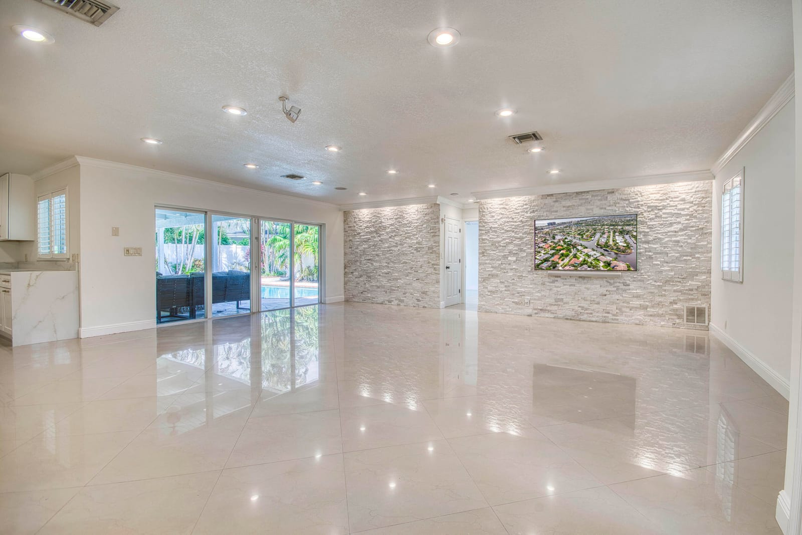 1123 SE 14th Avenue, Deerfield Beach, FL 33441 photo 5