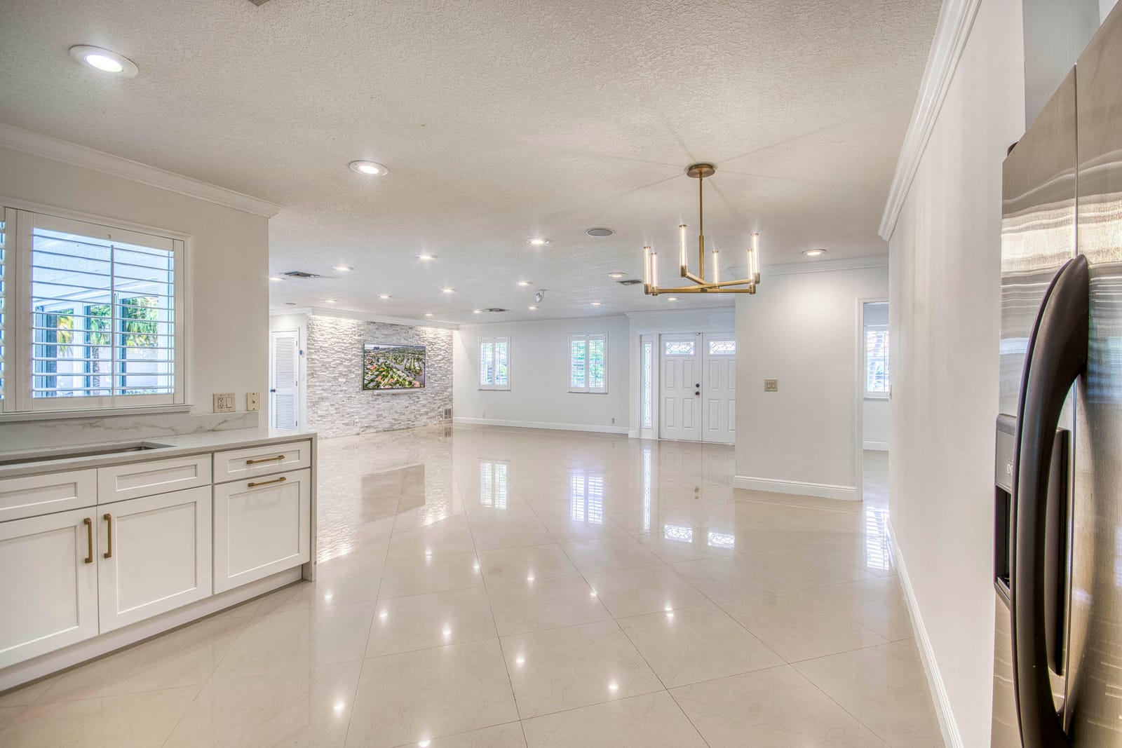 1123 SE 14th Avenue, Deerfield Beach, FL 33441 photo 10