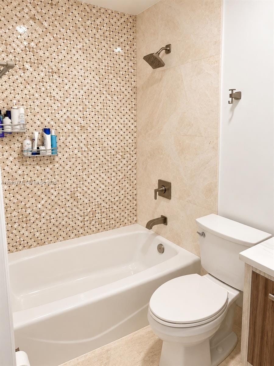 19265 E Saint Andrews Drive, Hialeah, FL 33015 photo 21