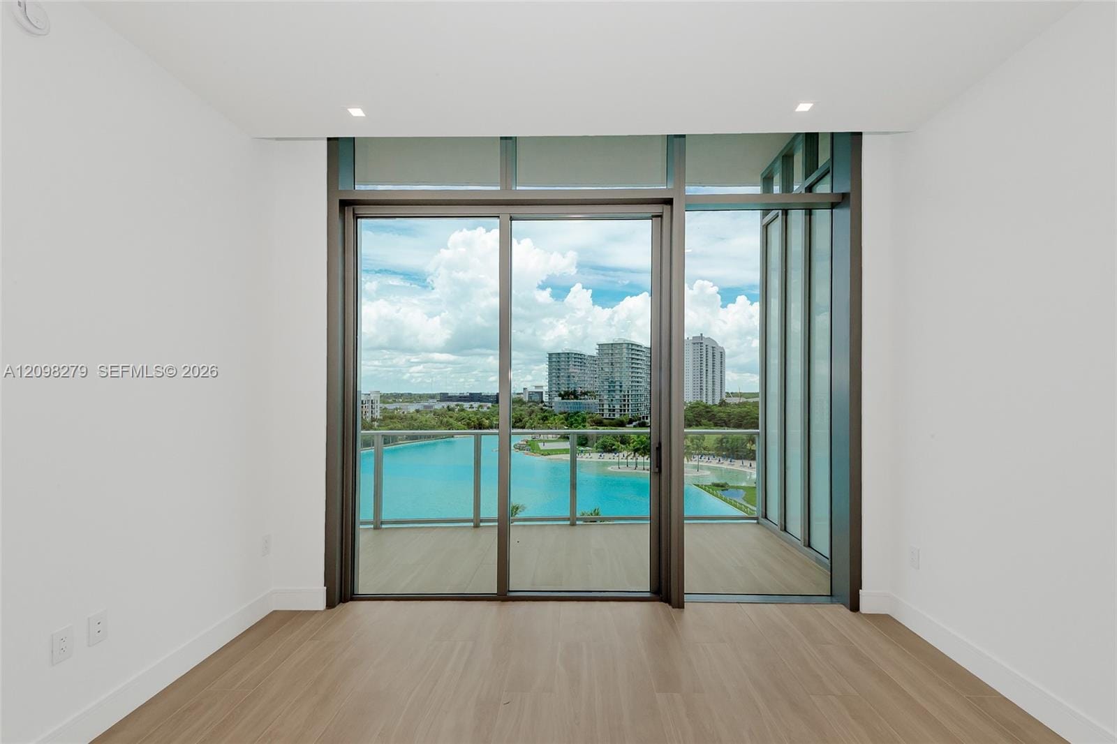 2411 Laguna Circle 610, North Miami, FL 33181