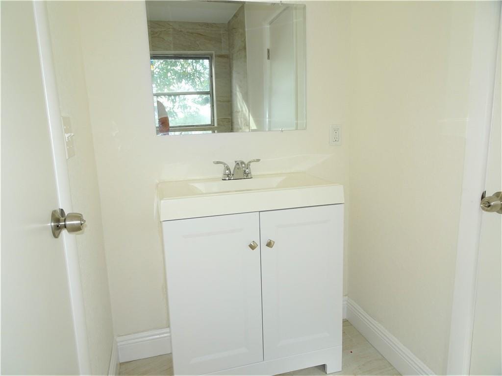 2230 AVENUE H W, Riviera Beach, FL 33404 photo 14