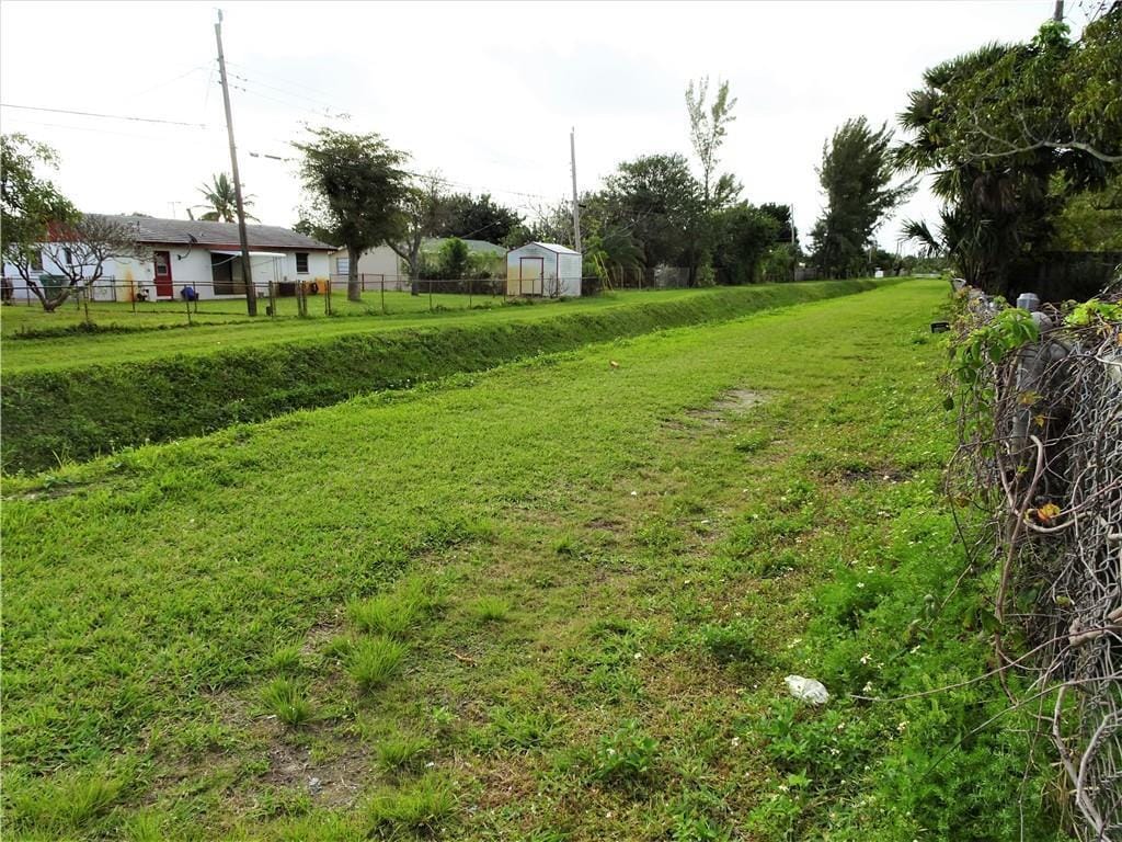 2230 AVENUE H W, Riviera Beach, FL 33404 photo 26