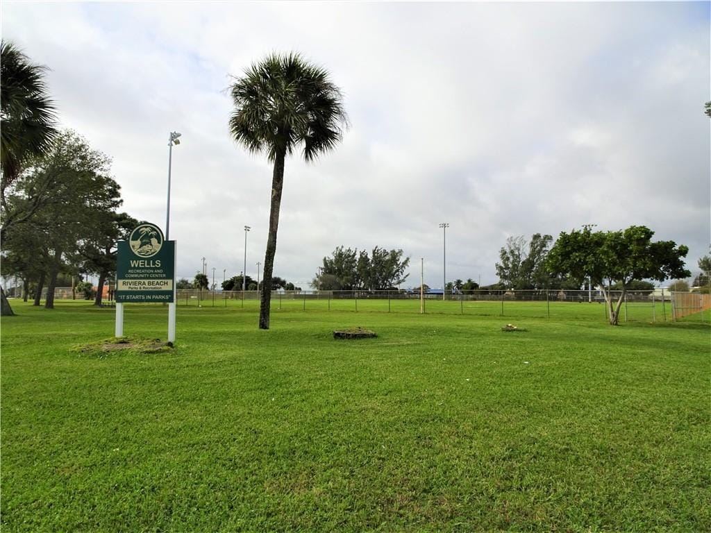 2230 AVENUE H W, Riviera Beach, FL 33404 photo 27