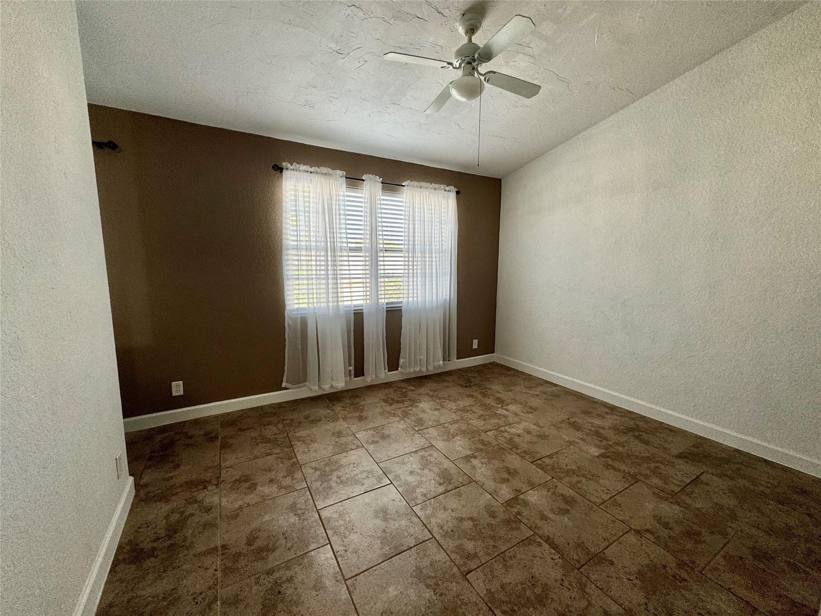219 SW 3RD Street, Pompano Beach, FL 33060 photo 12