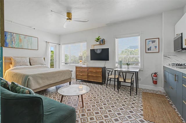 255 W 24th Street 236, Miami Beach, FL 33140