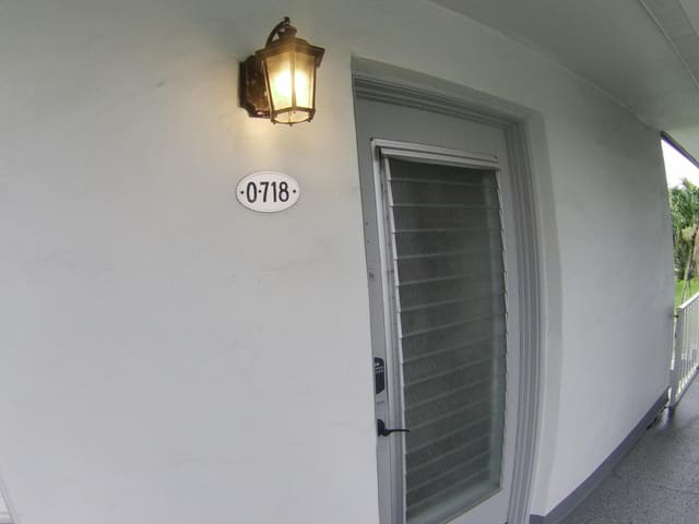 718 Burgundy O, Delray Beach, FL 33484