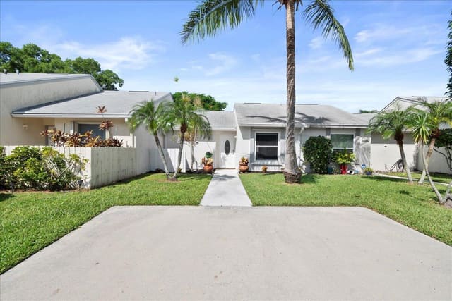 258 PALMETTO Court, Jupiter, FL 33458