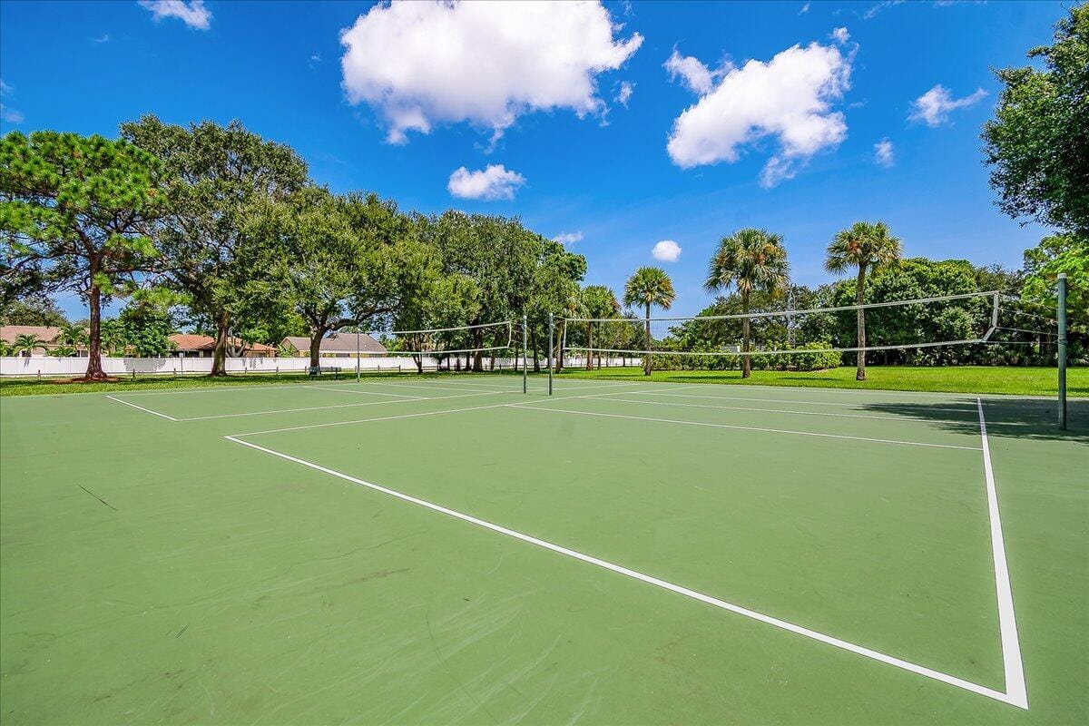 258 PALMETTO Court, Jupiter, FL 33458 photo 17