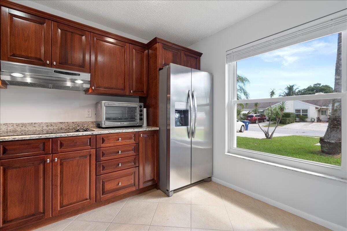 258 PALMETTO Court, Jupiter, FL 33458 photo 3