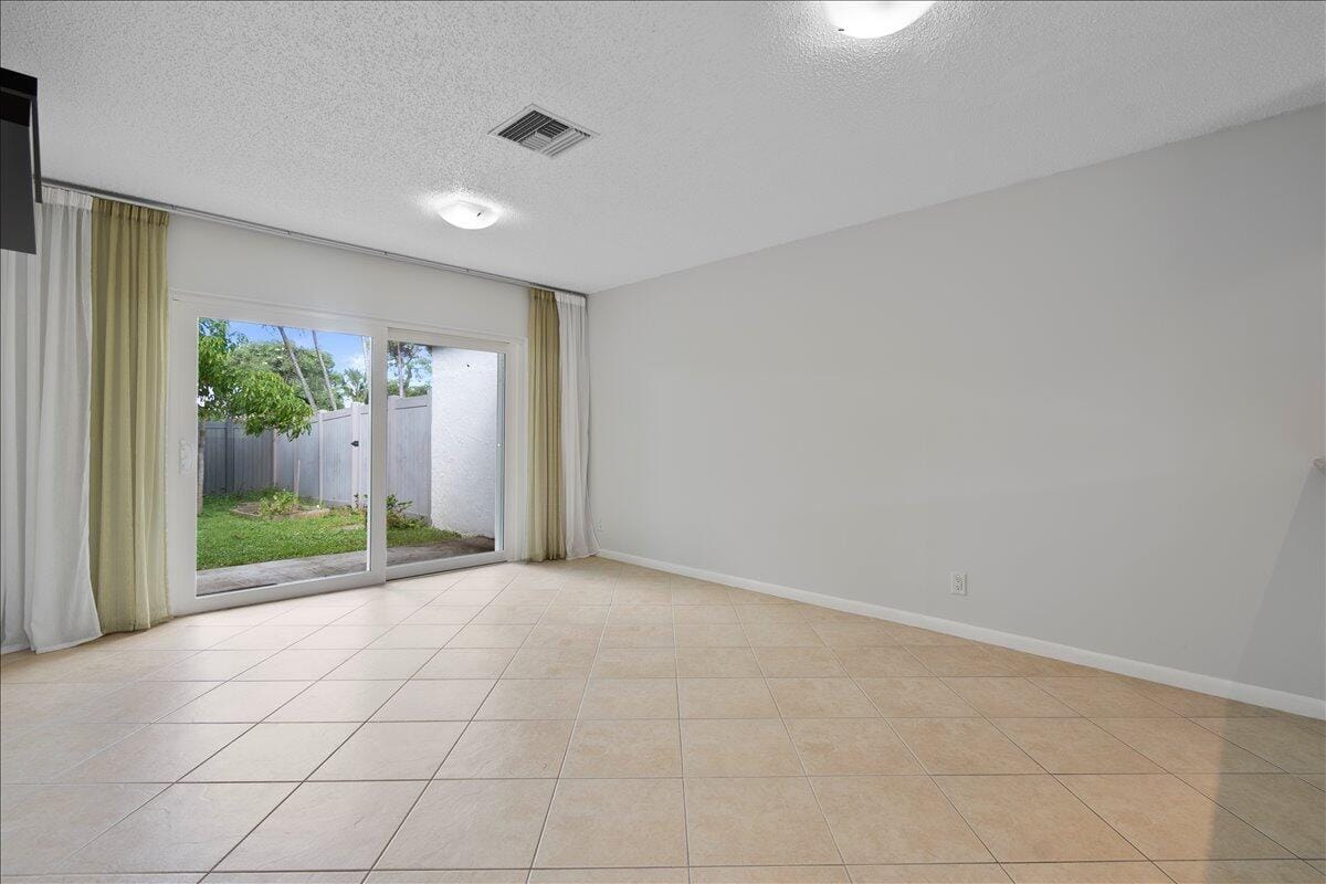 258 PALMETTO Court, Jupiter, FL 33458 photo 25
