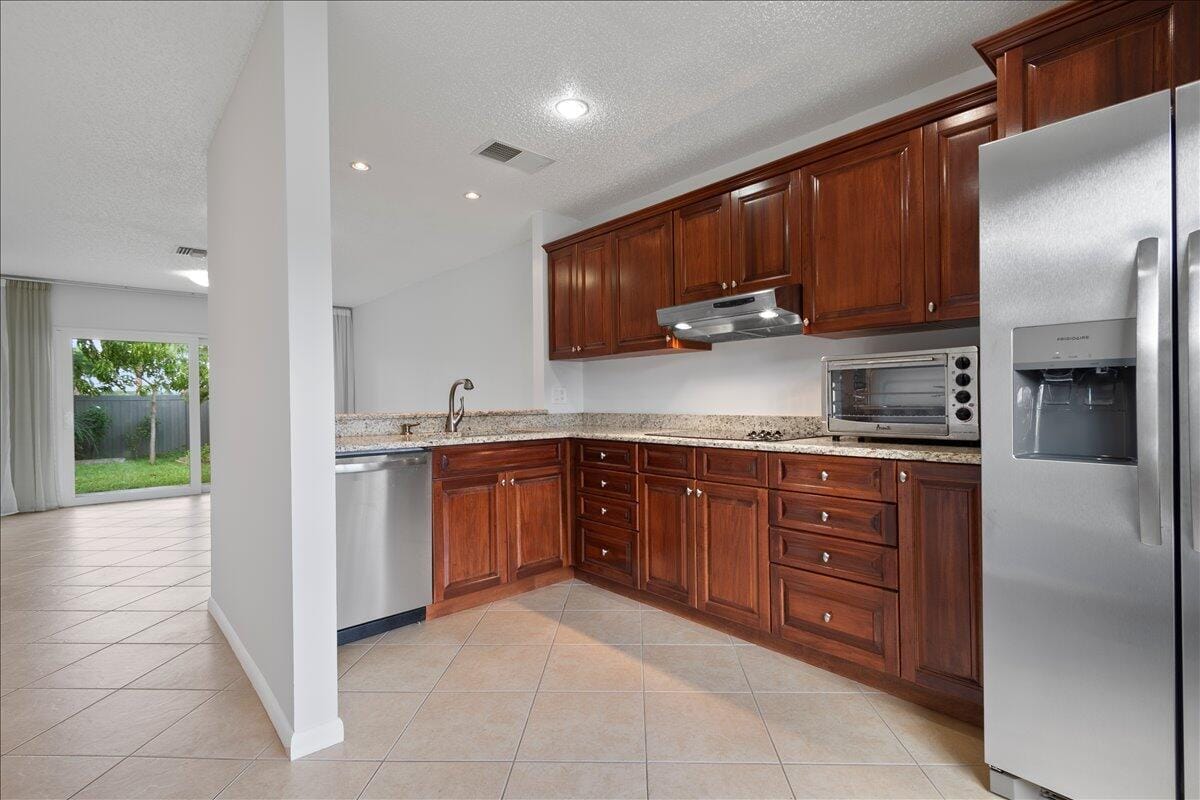 258 PALMETTO Court, Jupiter, FL 33458 photo 4
