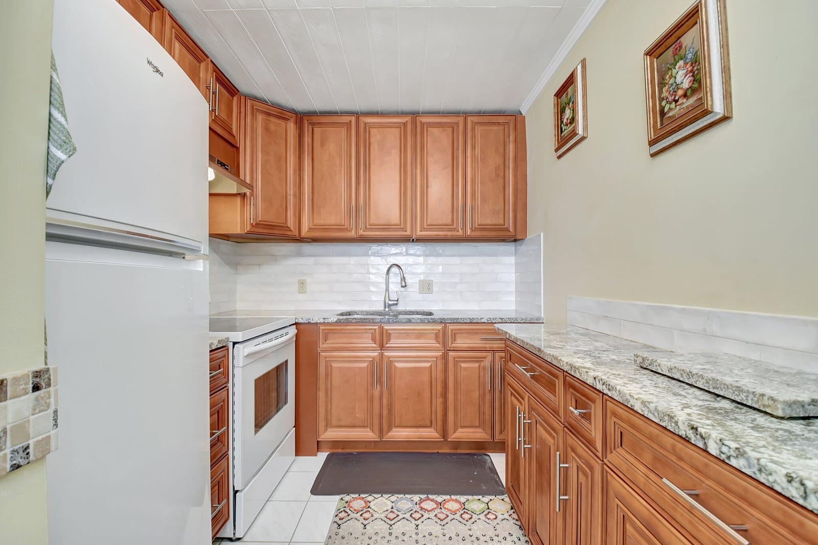 400 Village Green Circle W 212 — photo 2