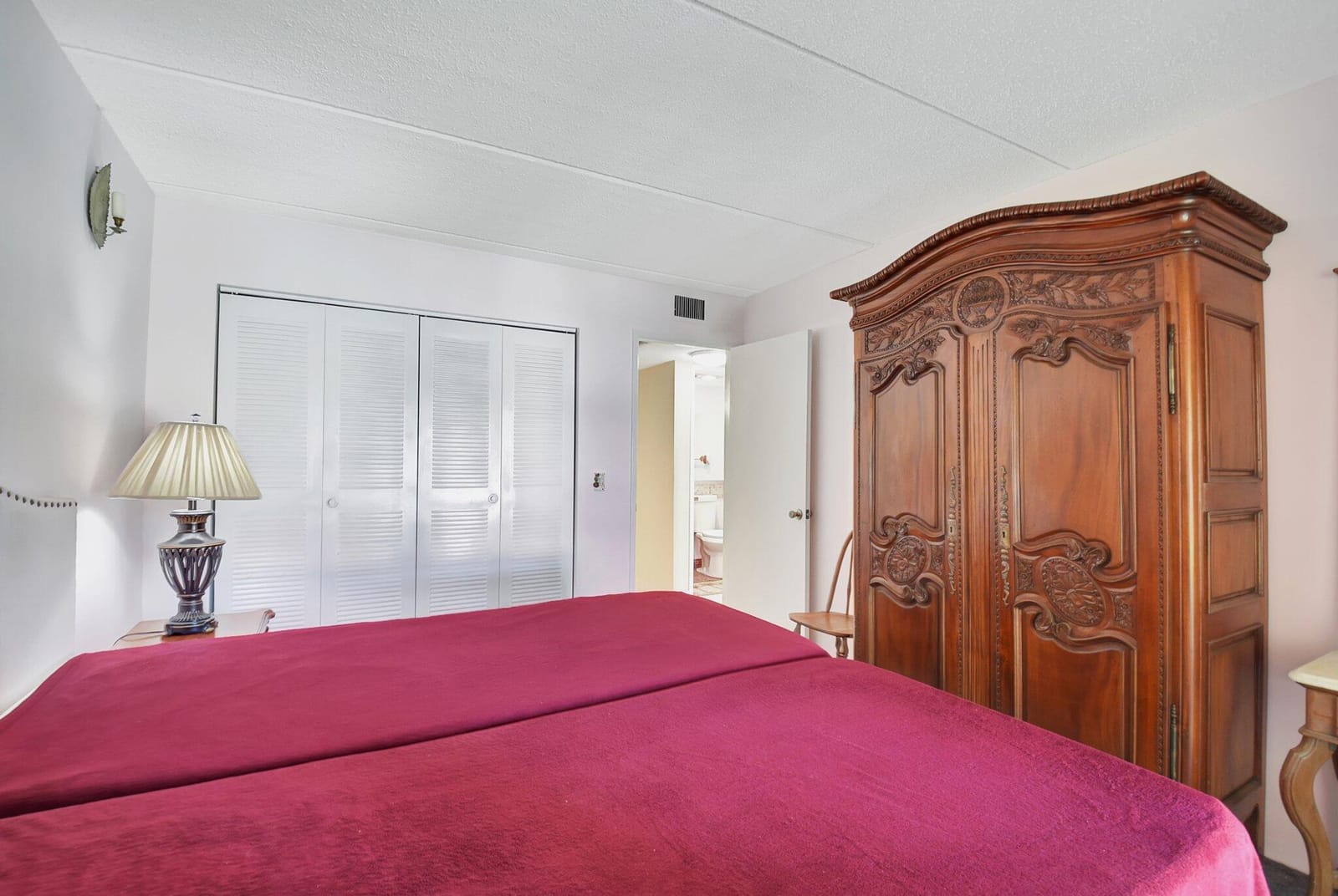 400 Village Green Circle W 212, Palm Springs, FL 33461 photo 18