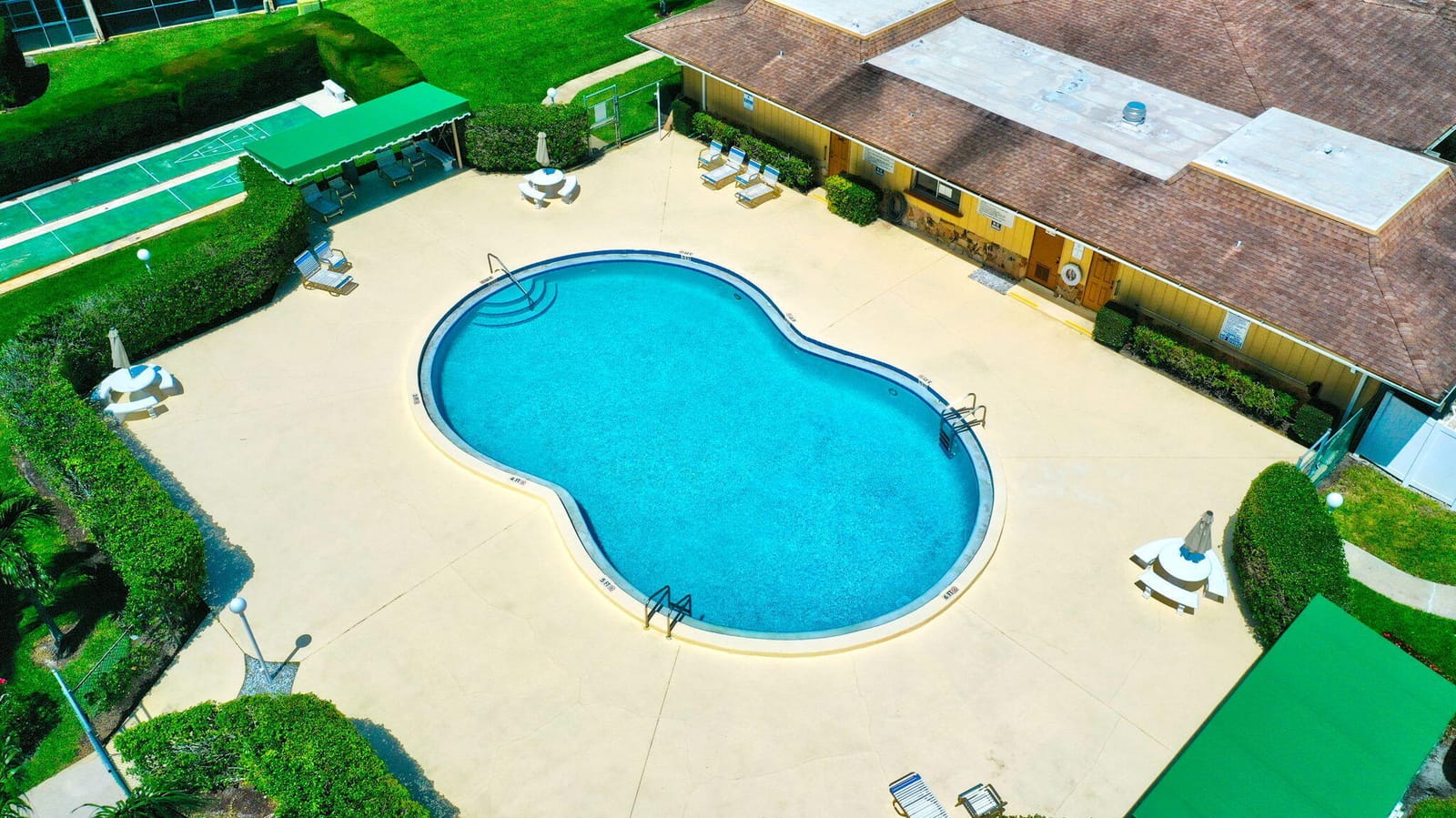 400 Village Green Circle W 212, Palm Springs, FL 33461 photo 29