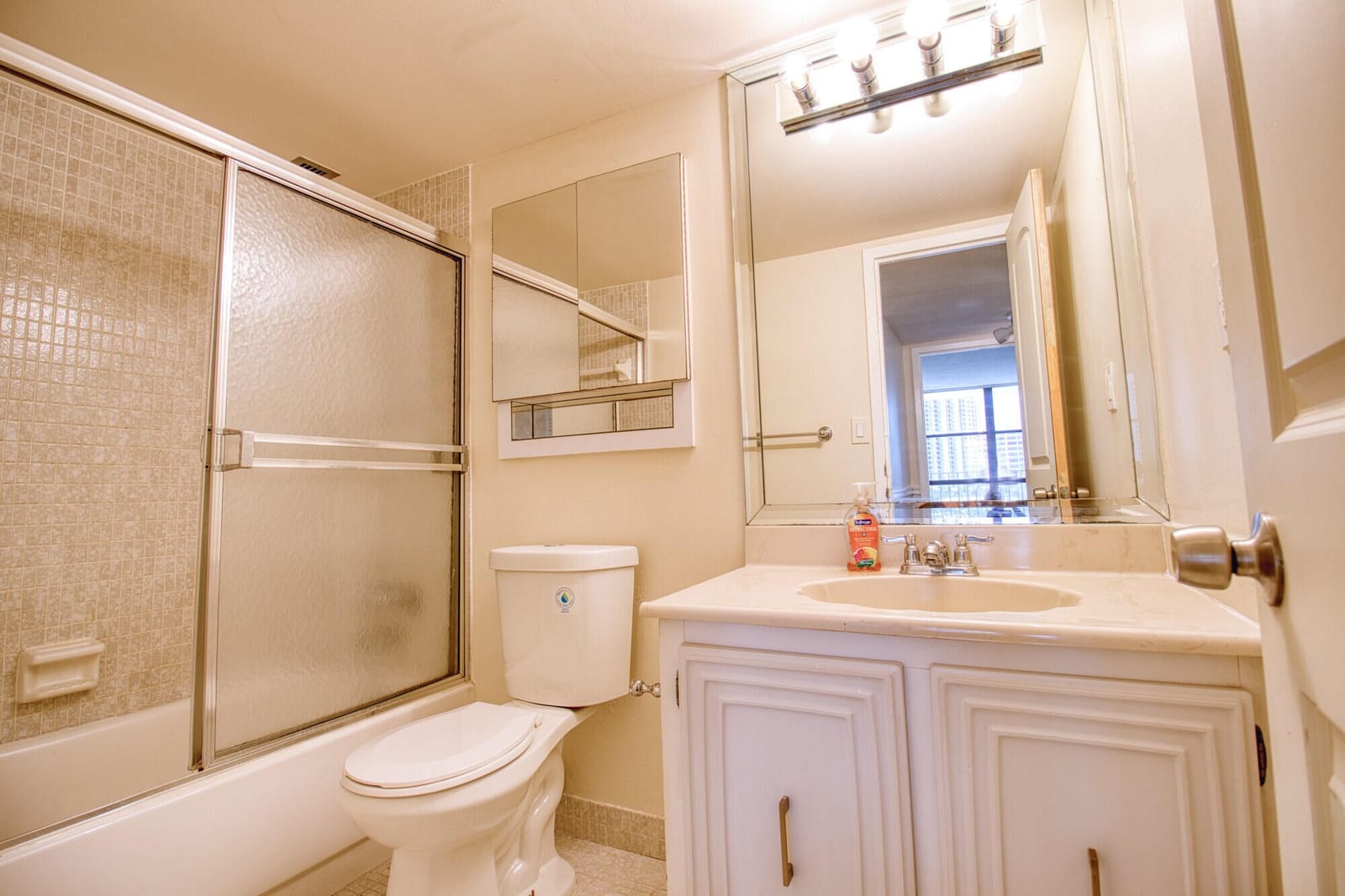 800 PARKVIEW Drive 826, Hallandale Beach, FL 33009 photo 20