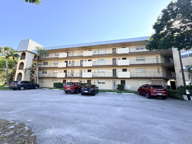 6260 S Falls Cir Drive 201, Lauderhill, FL 33319