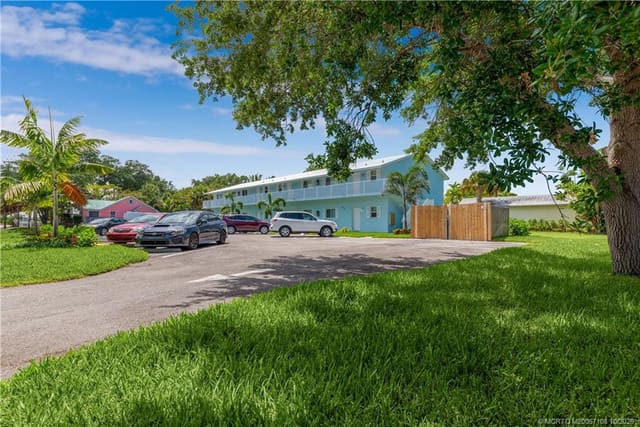 644 SW Cleveland Avenue 6, Stuart, FL 34994