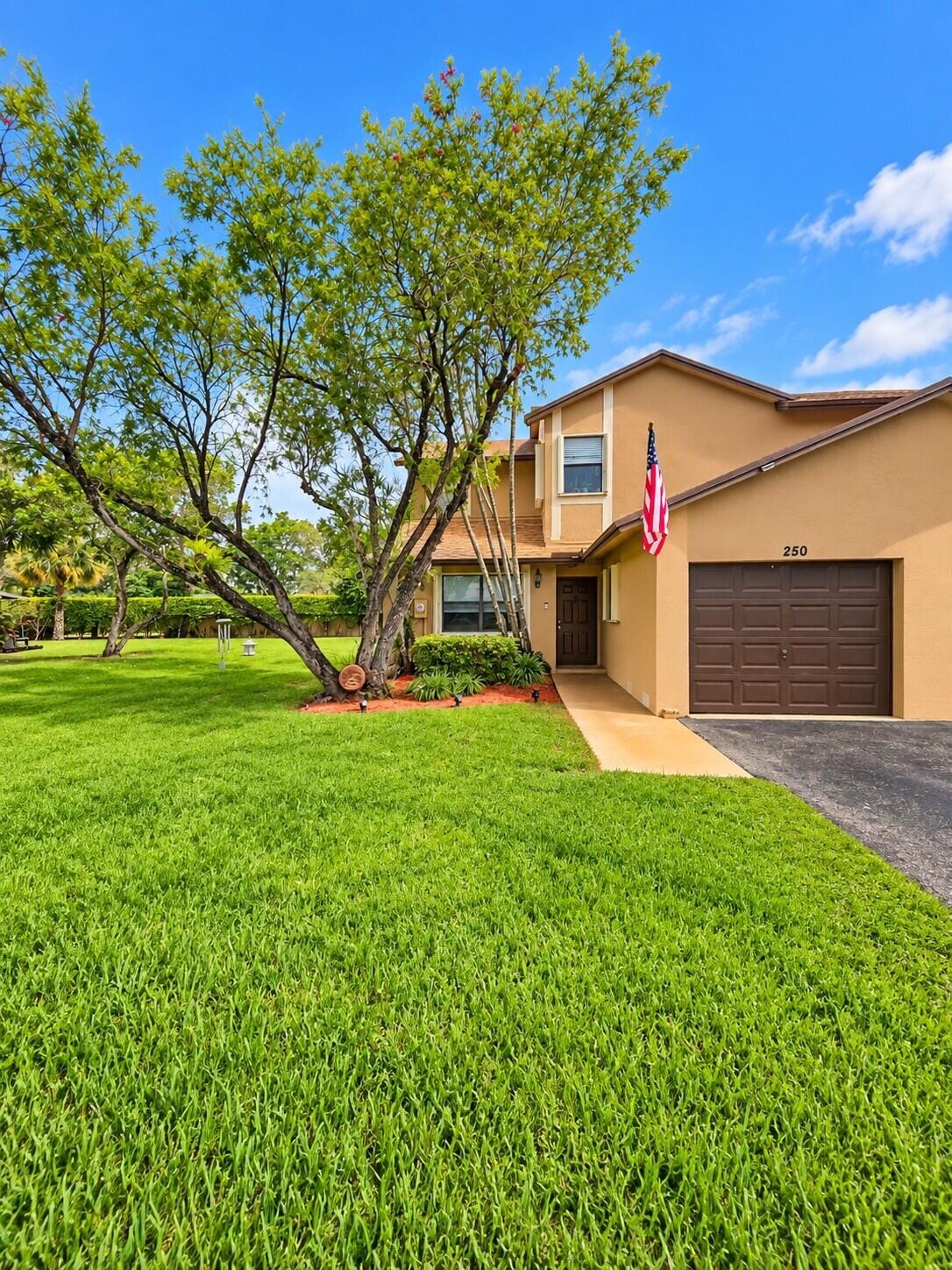 250 LAKESIDE Circle, Sunrise, FL 33326 photo 13