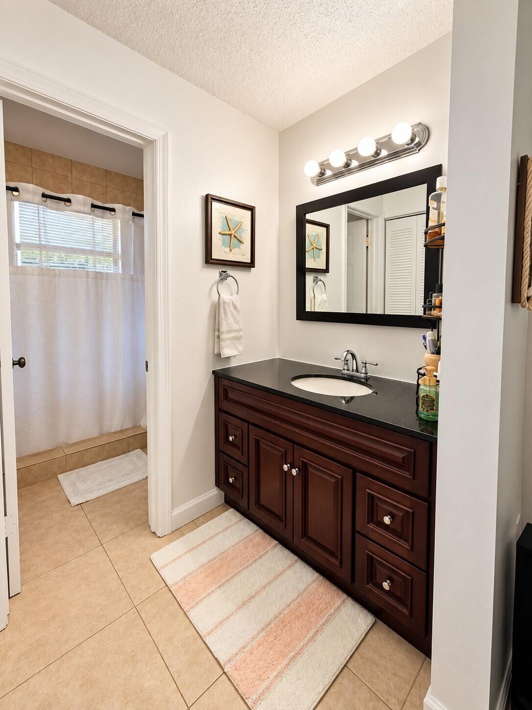 250 LAKESIDE Circle, Sunrise, FL 33326 photo 8