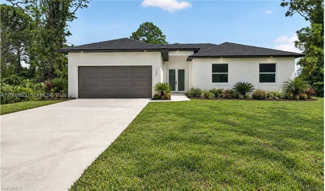 525 Genesee Avenue S, Lehigh Acres, FL 33974