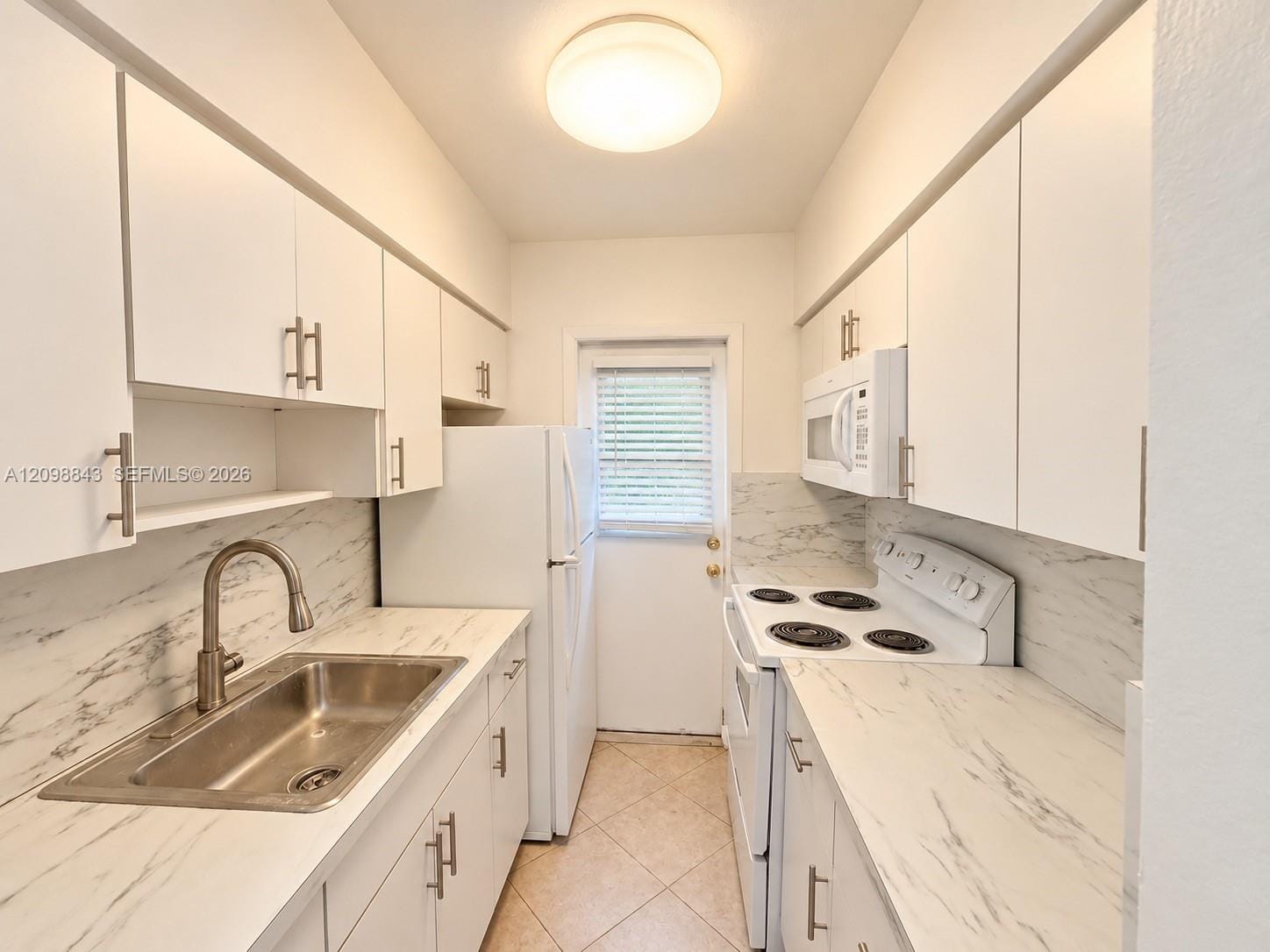 101 SE 9th Street 8, Hallandale Beach, FL 33009 photo 4