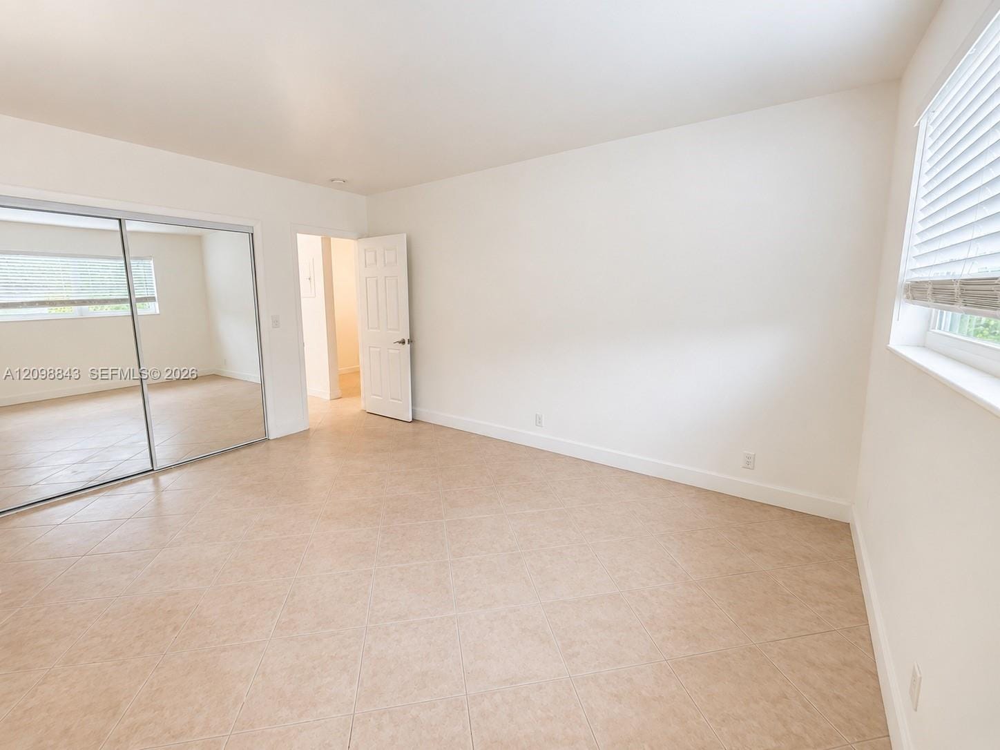 101 SE 9th Street 8, Hallandale Beach, FL 33009 photo 8