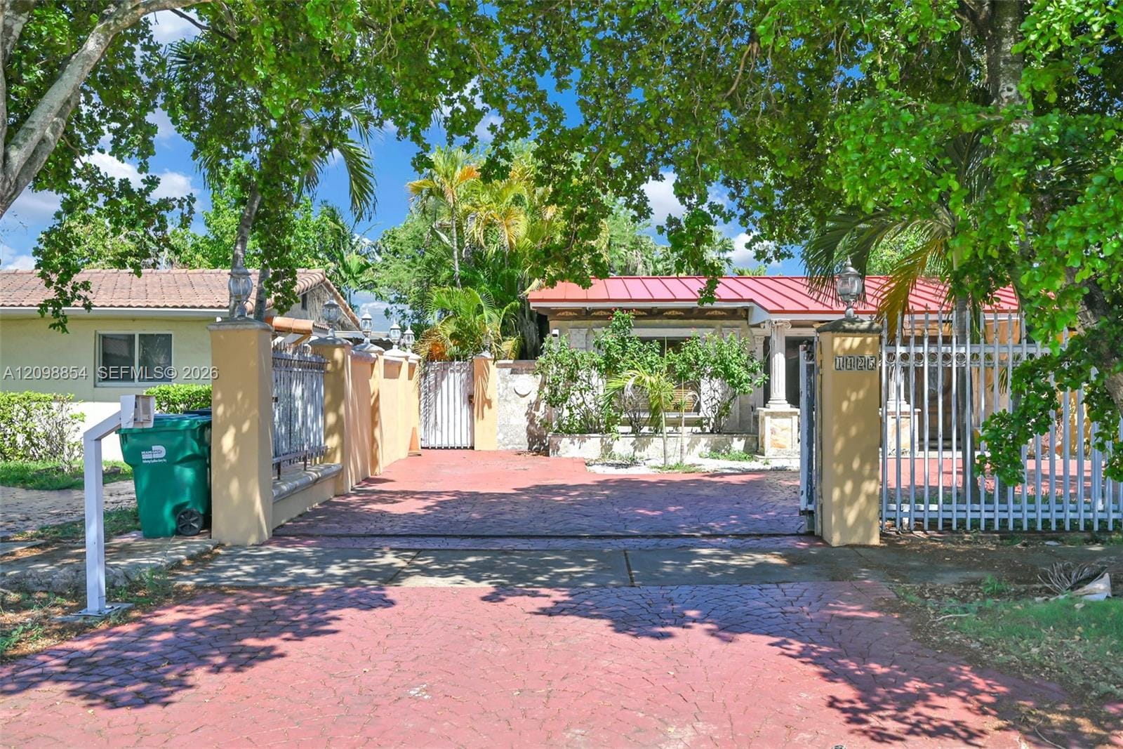 1425 SW 78th Avenue, Miami, FL 33144