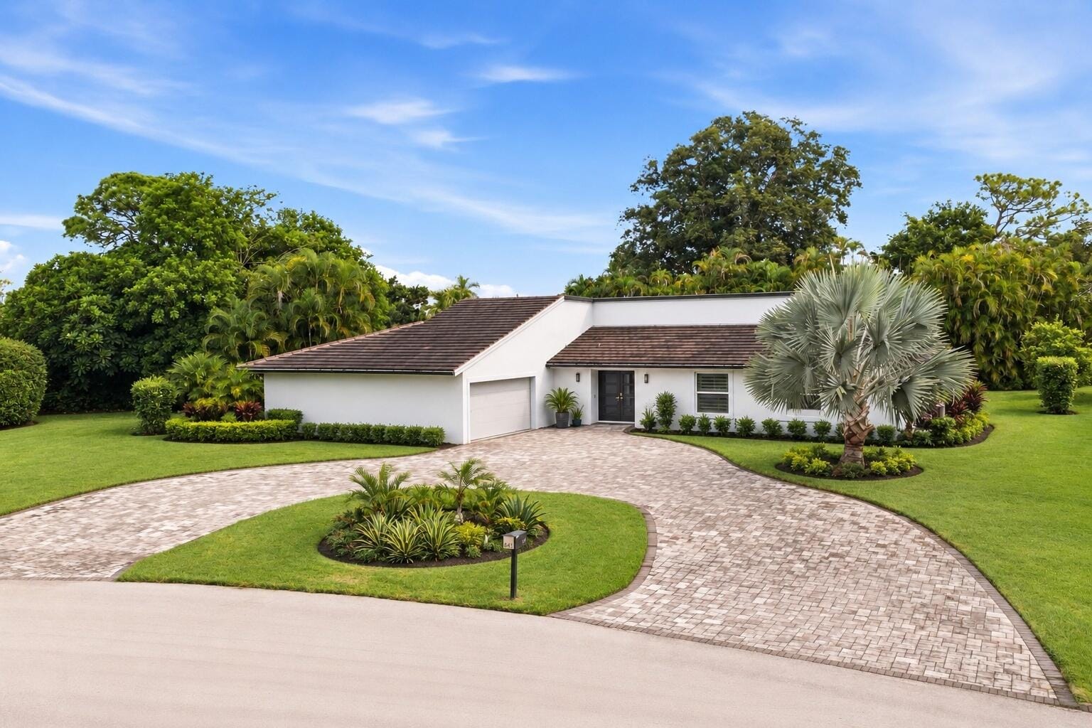 6451 Eastpointe Pines Street, Palm Beach Gardens, FL 33418