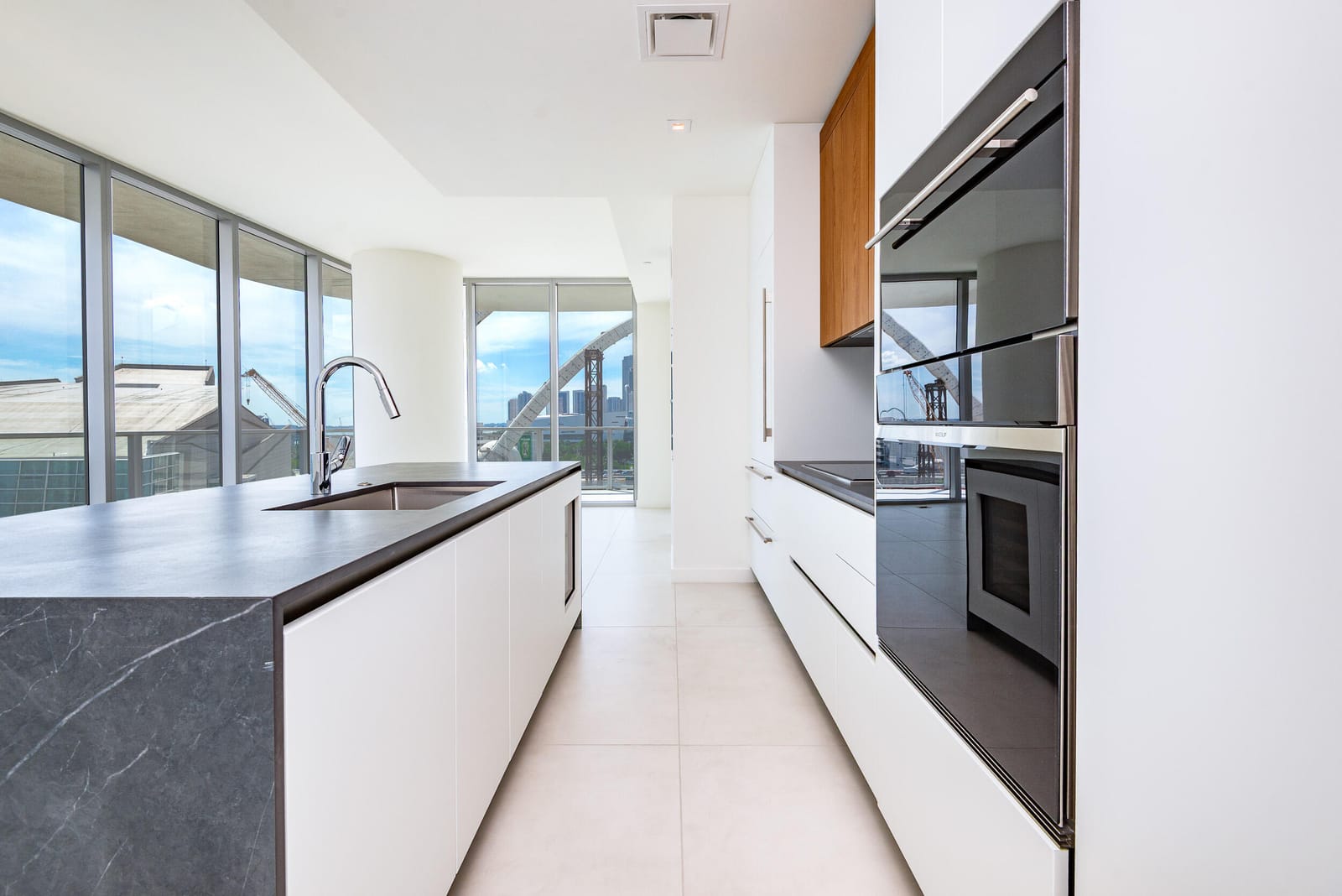 1400 Biscayne Boulevard 901, Miami, FL 33132 photo 4