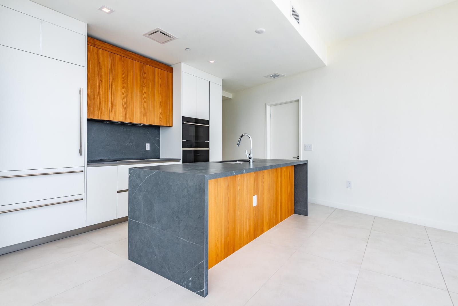 1400 Biscayne Boulevard 901, Miami, FL 33132 photo 5