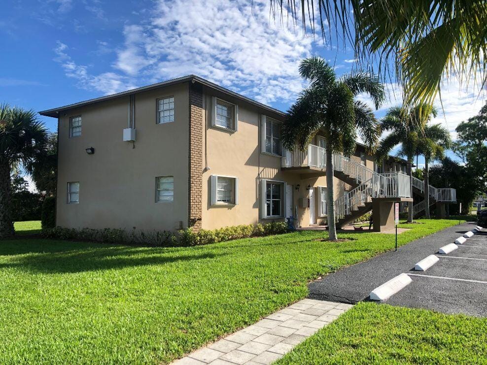 3 SW HIDEAWAY Place 15, Stuart, FL 34994 photo 4