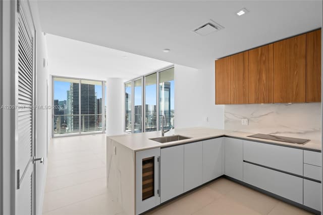 1400 Biscayne Boulevard 3602, Miami, FL 33132