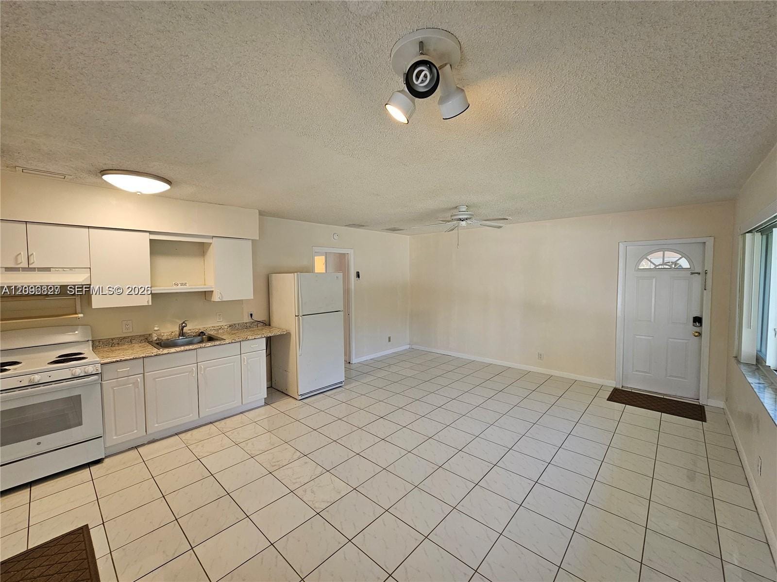 3221 NE 7th Place B, Pompano Beach, FL 33062 photo 8
