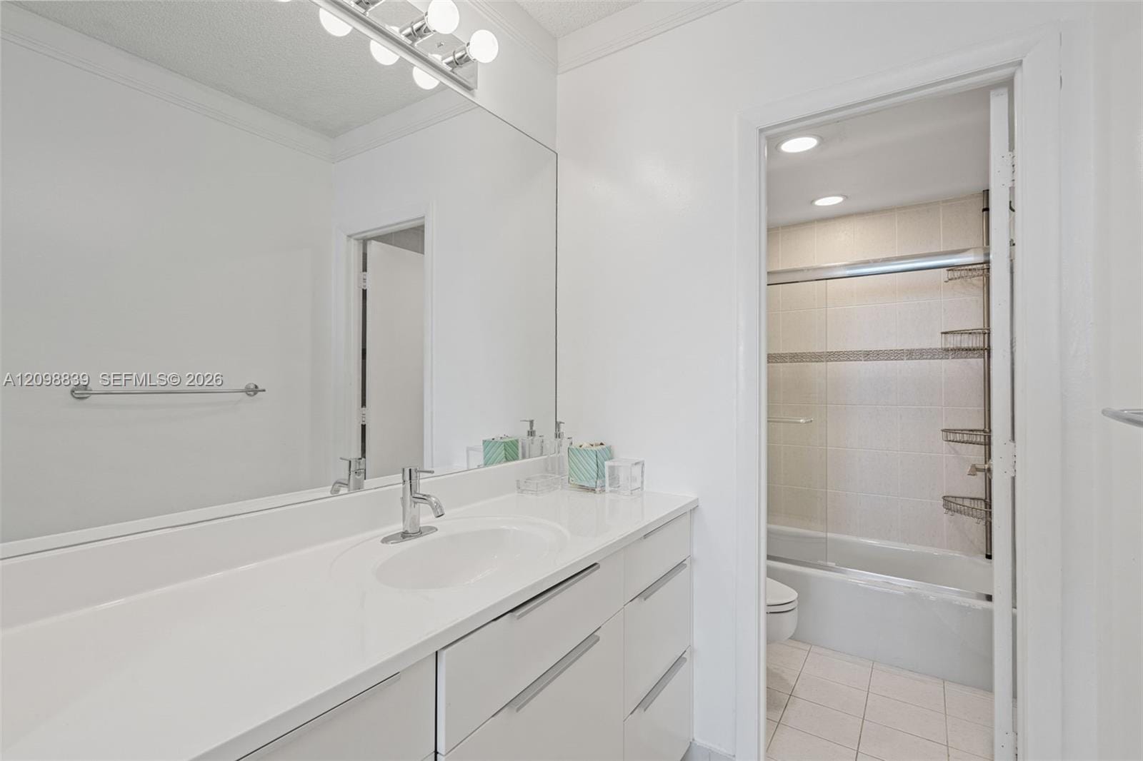300 Bayview Drive 1710, Sunny Isles Beach, FL 33160 photo 29