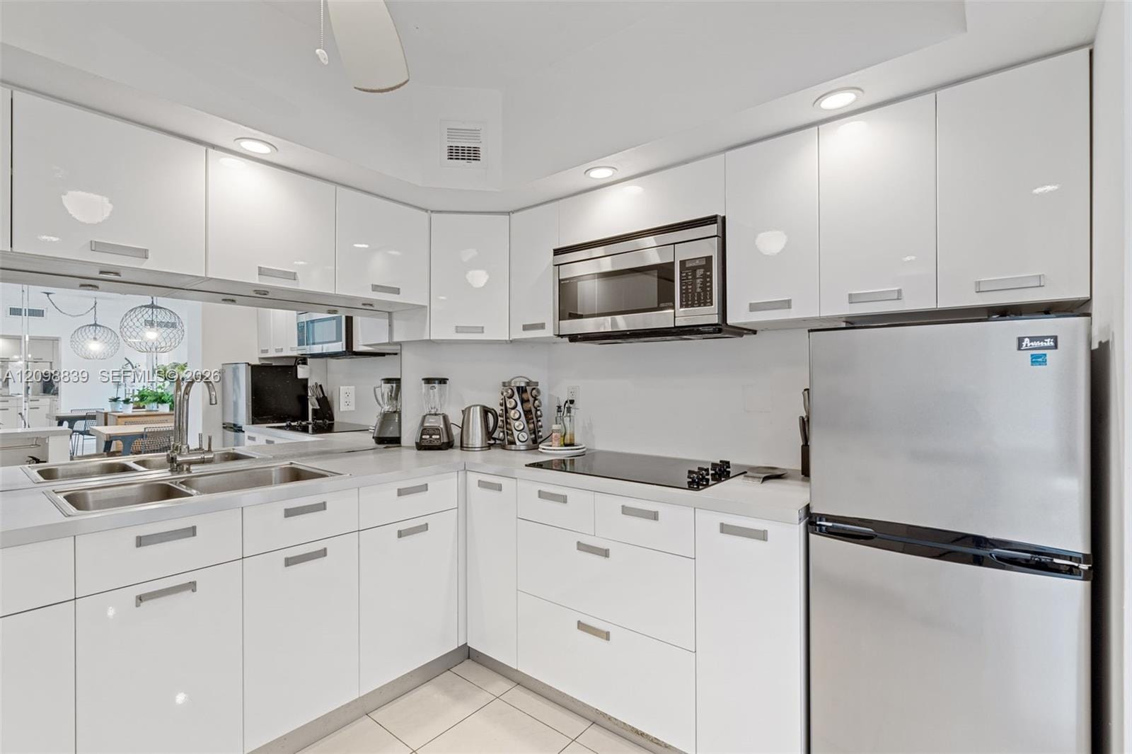 300 Bayview Drive 1710, Sunny Isles Beach, FL 33160 photo 9