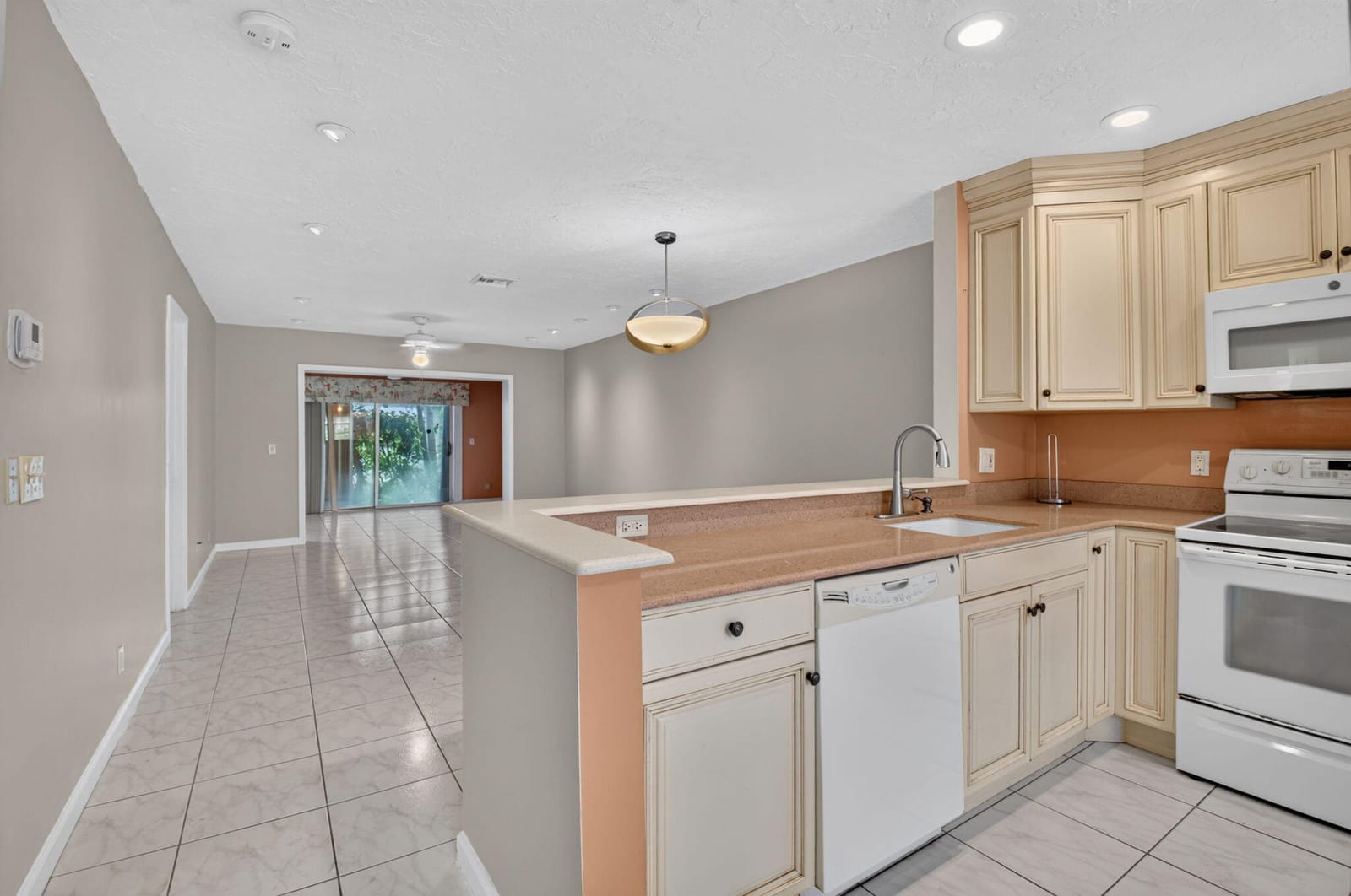 6789 MOONLIT Drive — photo 11